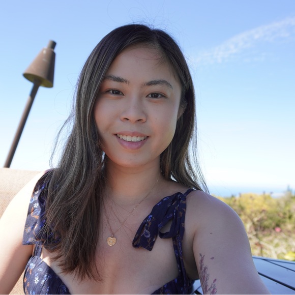 MEET YOUR POSHER 🐰💕 - Picture 2 of 4